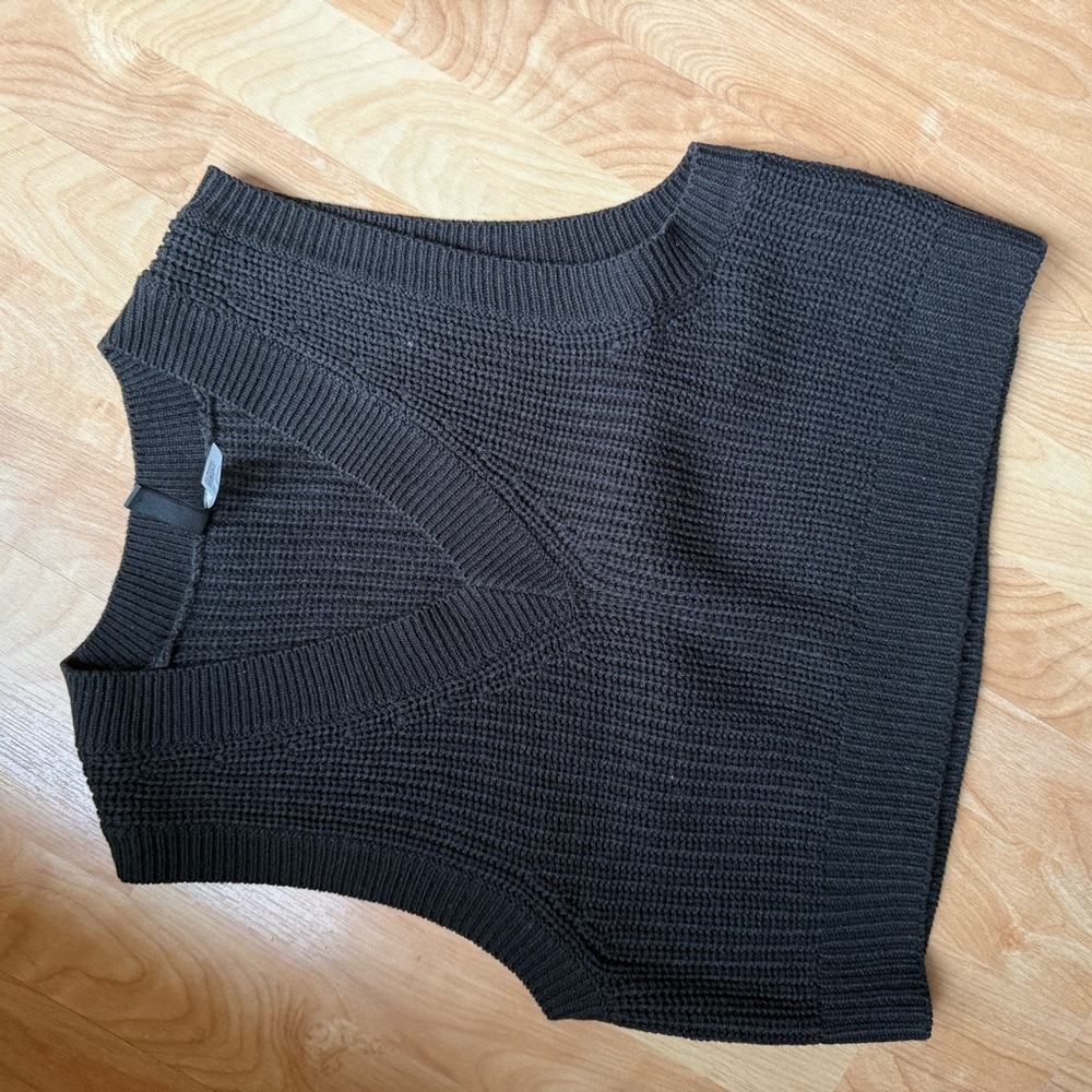 H&M Black Ribbed Crop Top - Picture 3 of 3